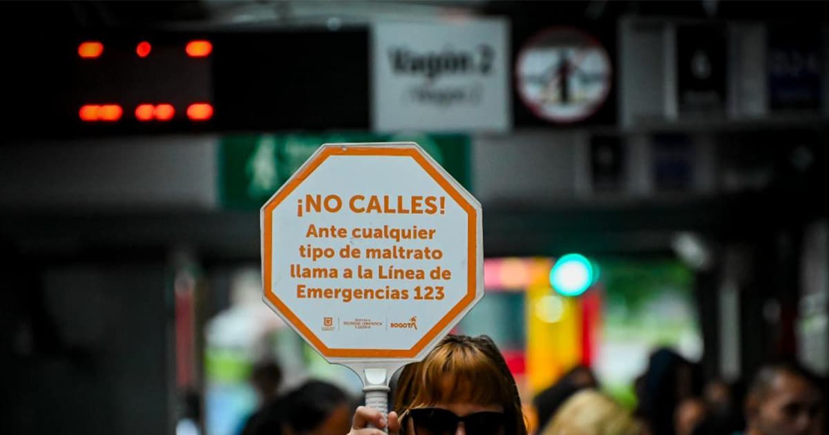 Botón de pánico mujeres alertarán si son víctimas de acoso en TransMilenio 
