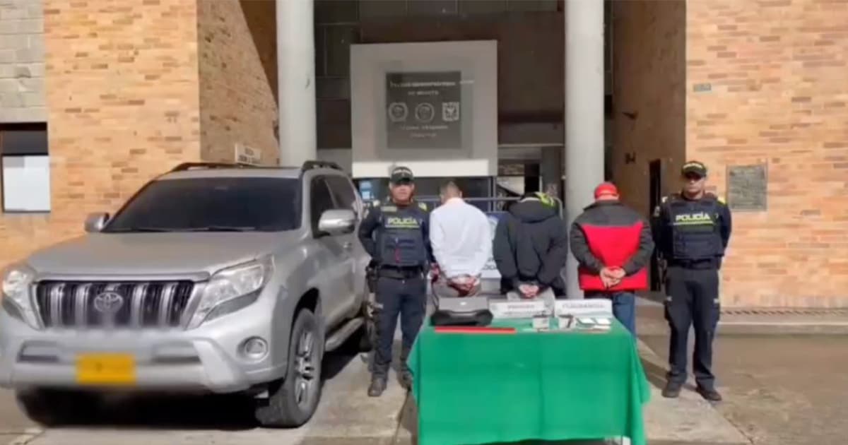 Video: Capturados por instalar dispositivos ilegales en cajeros automáticos
