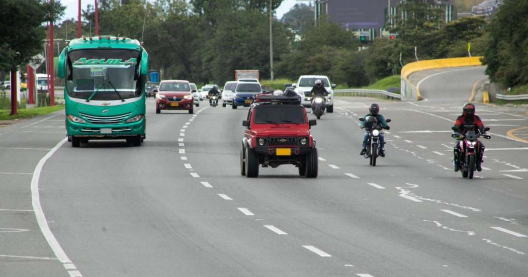 Cómo es el pico y placa en Bogotá viernes 16 de mayo 2025 horarios