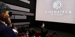Película Vecinos Inesperados en Cinemateca de Bogotá colegios asisten