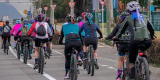 Inscríbete en la convocatoria Exposición Participativa Mujeres en Bici del IDPC