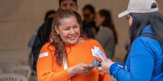 Mujeres en Bogotá: Ser madre trabajadora reduce hasta un 48 % ingresos