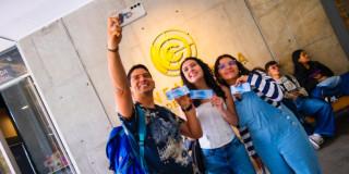 Planes en Bogotá cine gratis 11 y 16 de abril cumpleaños Cinemateca